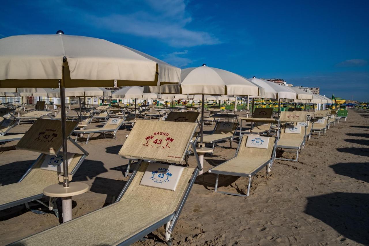 Hotel Villa Dei Fiori - Sul Mare Con Piscina Viserbella di Rimini Екстер'єр фото